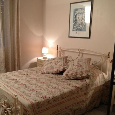Les Locs De Marie Apartment Sainte-Maxime Luaran gambar
